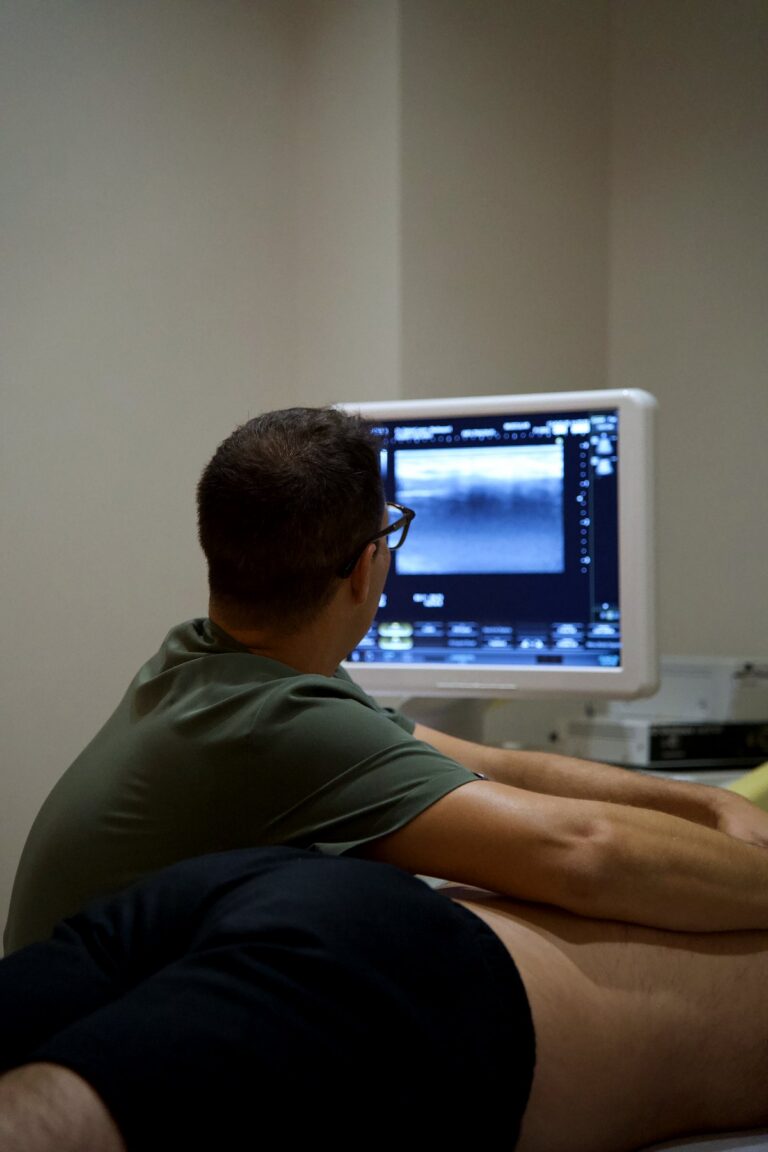 Hombro doloroso: tendinitis, calcificaciones y cómo se tratan
