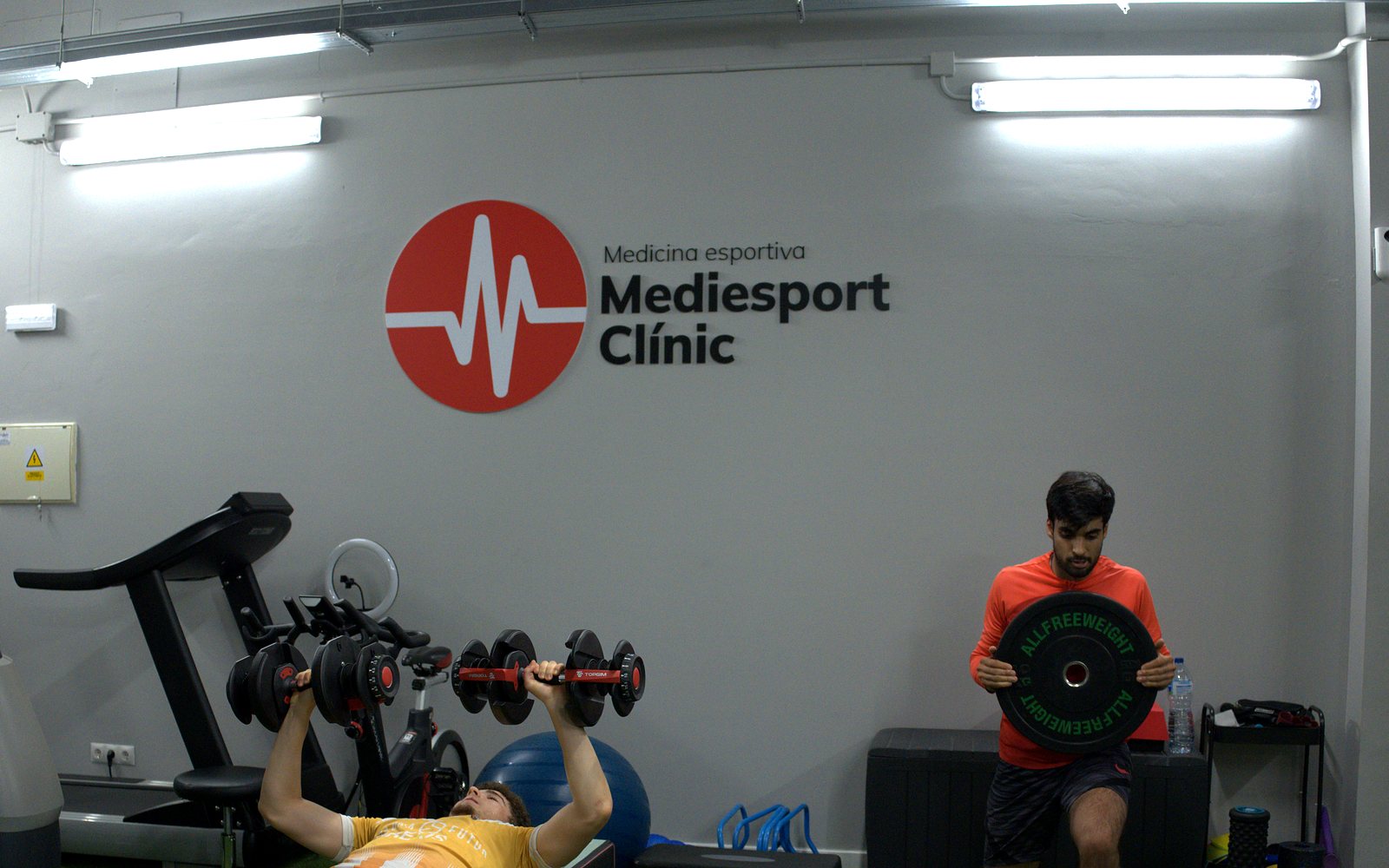 Readaptación con ejercicio en la sala de Mediesport